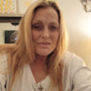 Meet your Posher, Karen leigh